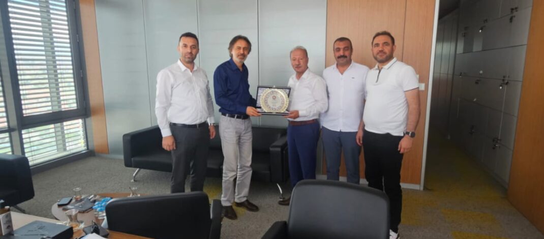 İç Denetim Başkan Yardımcısı sn. Seyit Ahmet Yılmaz beyi makamlarında ziyaret ettik.
